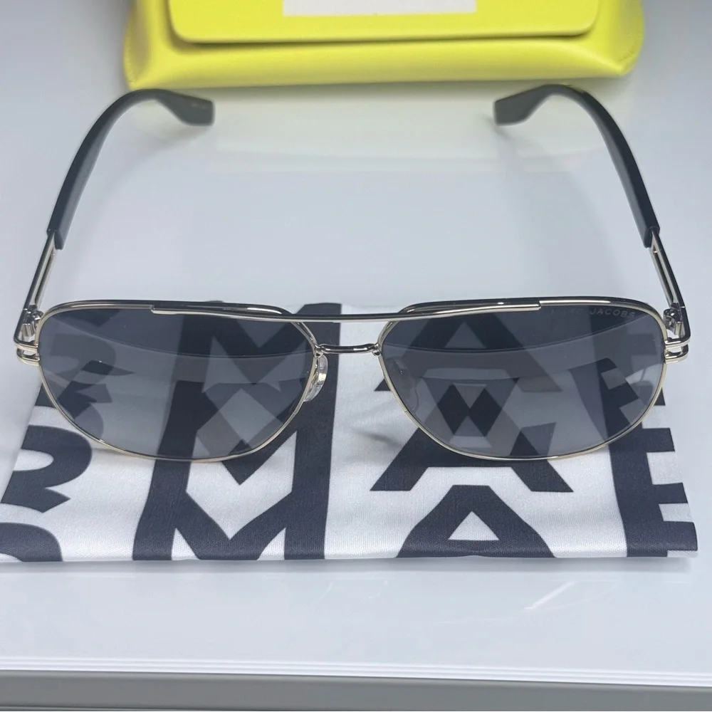 Marc Jacobs Unisex Sunglasses Silver Frame and Black Temples